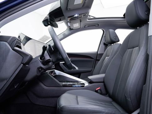 Certified 2025 Audi Q5 Premium w/ Premium Plus AWD/4WD image 7