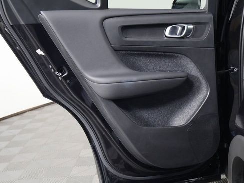 Used 2025 Volvo XC40 B5 Core w/ Protection Package Premier image 13