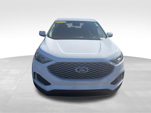 Used 2024 Ford Edge SEL image 2