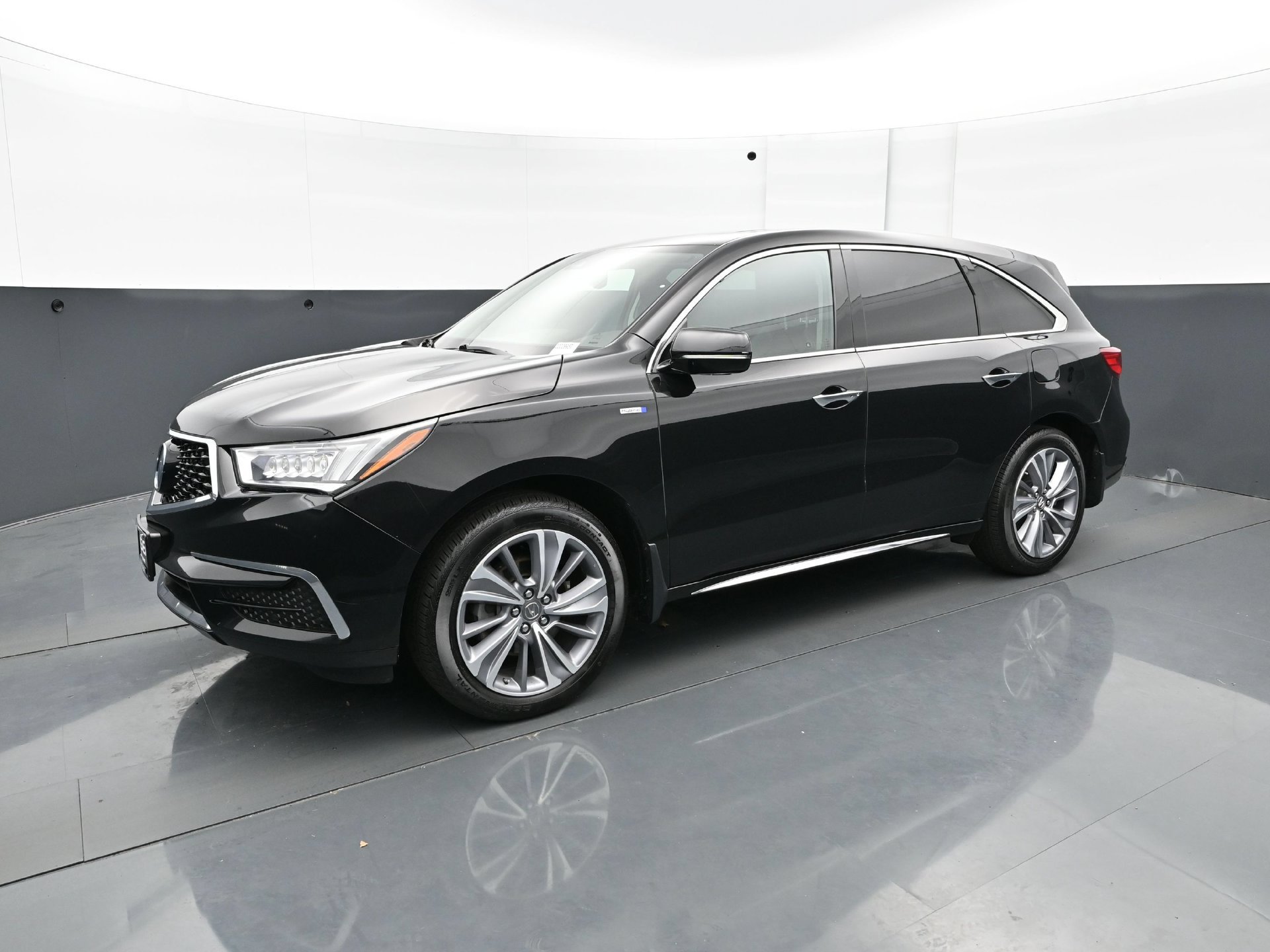 Used 2018 Acura MDX w/ Technology Package AWD/4WD image 2