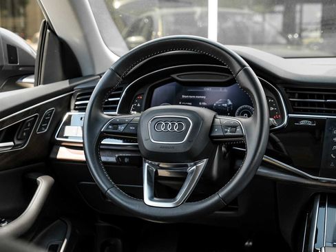 Used 2020 Audi Q8 Premium Plus w/ Premium Plus Package image 17