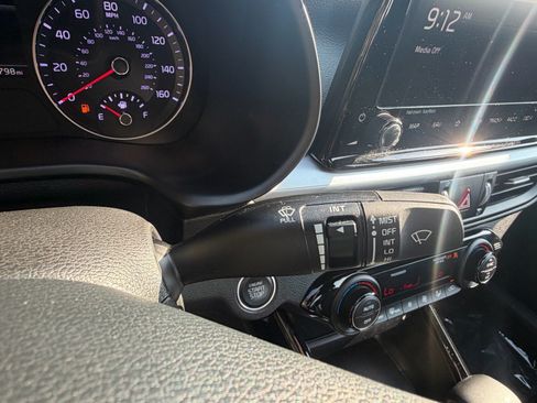 Used 2023 Kia Forte GT-Line w/ GT-Line Premium Package FWD image 31