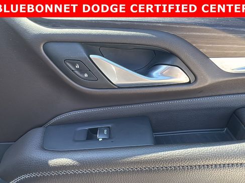 Used 2022 GMC Yukon Denali AWD/4WD image 31