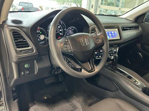 Used 2017 Honda HR-V EX image 15
