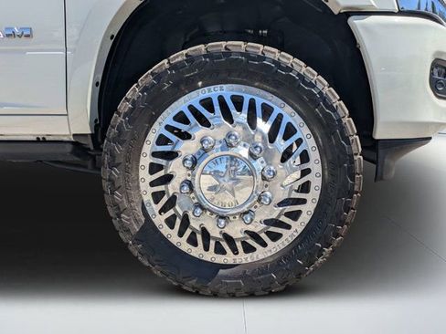 Used 2023 RAM 3500 Limited AWD/4WD image 10