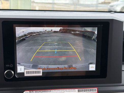 Used 2025 Toyota Tacoma SR image 21