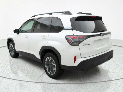Certified 2025 Subaru Forester Premium AWD/4WD image 5