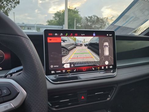 New 2026 Volkswagen Tiguan SE R-Line image 11