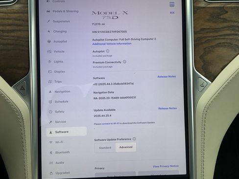 Used 2017 Tesla Model X 75D image 43