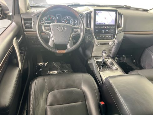 Used 2018 Toyota Land Cruiser w/ Carpet Mat Package AWD/4WD image 23