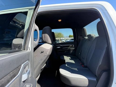 Used 2024 RAM 2500 Big Horn w/ Off Road Package AWD/4WD image 21