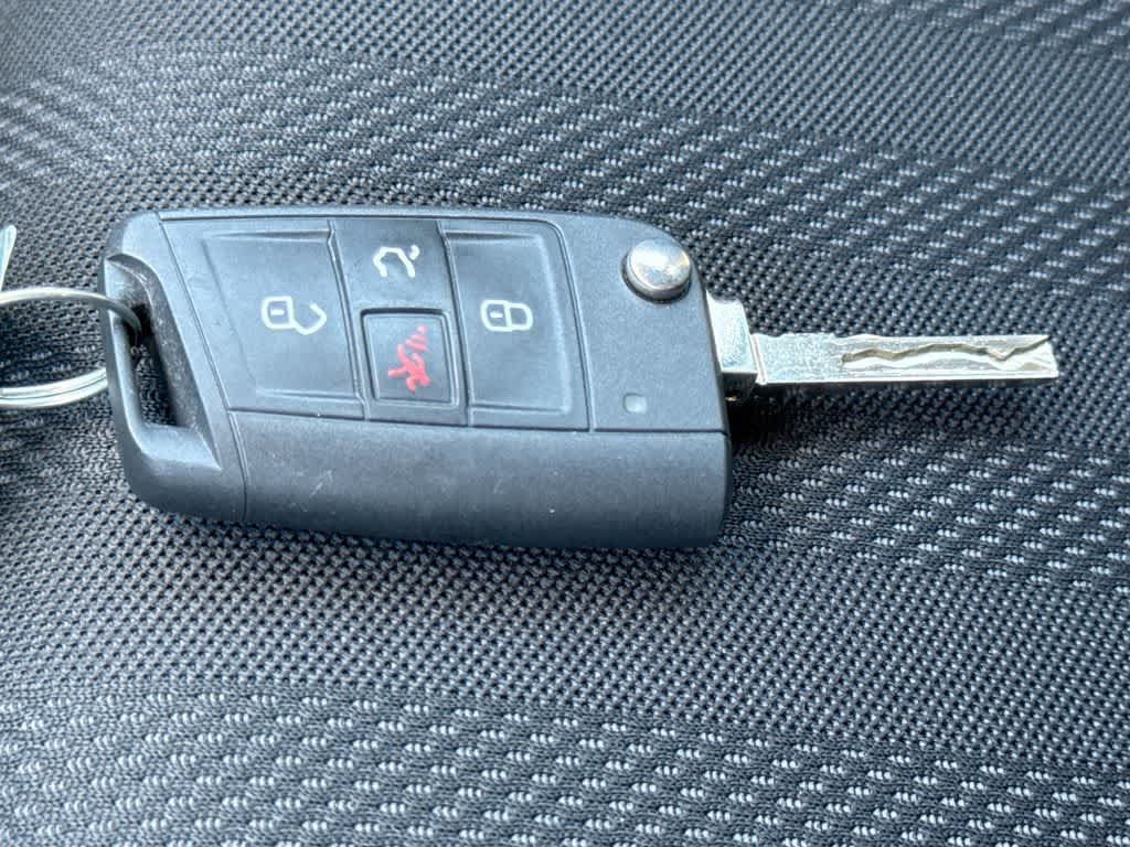 Certified 2023 Volkswagen Jetta Sport FWD image 28