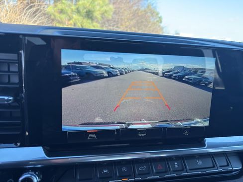 New 2026 GMC Sierra 1500 SLT w/ SLT Convenience Package image 12