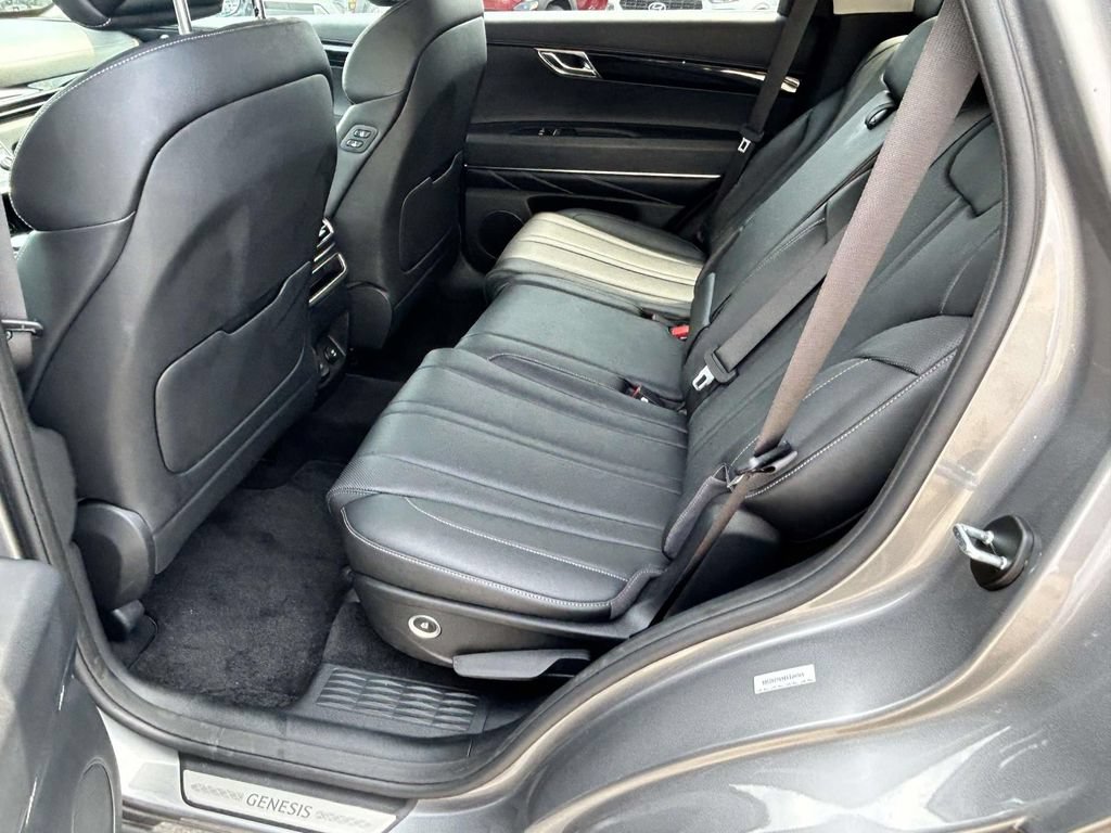 Used 2025 Genesis GV80 2.5T Standard AWD/4WD image 8