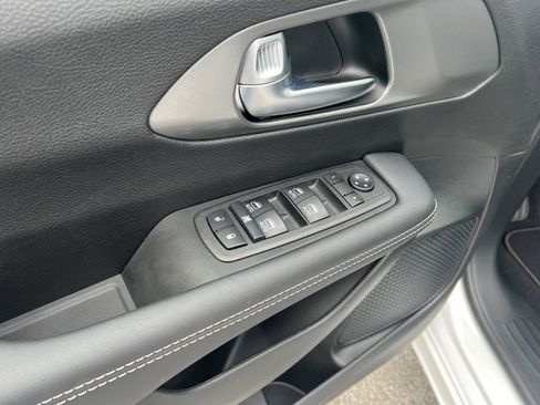 New 2026 Chrysler Voyager LX FWD image 12