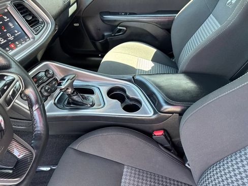 Used 2022 Dodge Challenger R/T Scat Pack RWD image 18