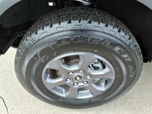 Certified 2025 Ford Bronco Big Bend image 4