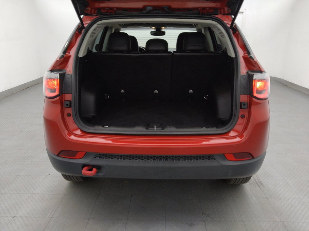 Used 2020 Jeep Compass Trailhawk AWD/4WD image 29