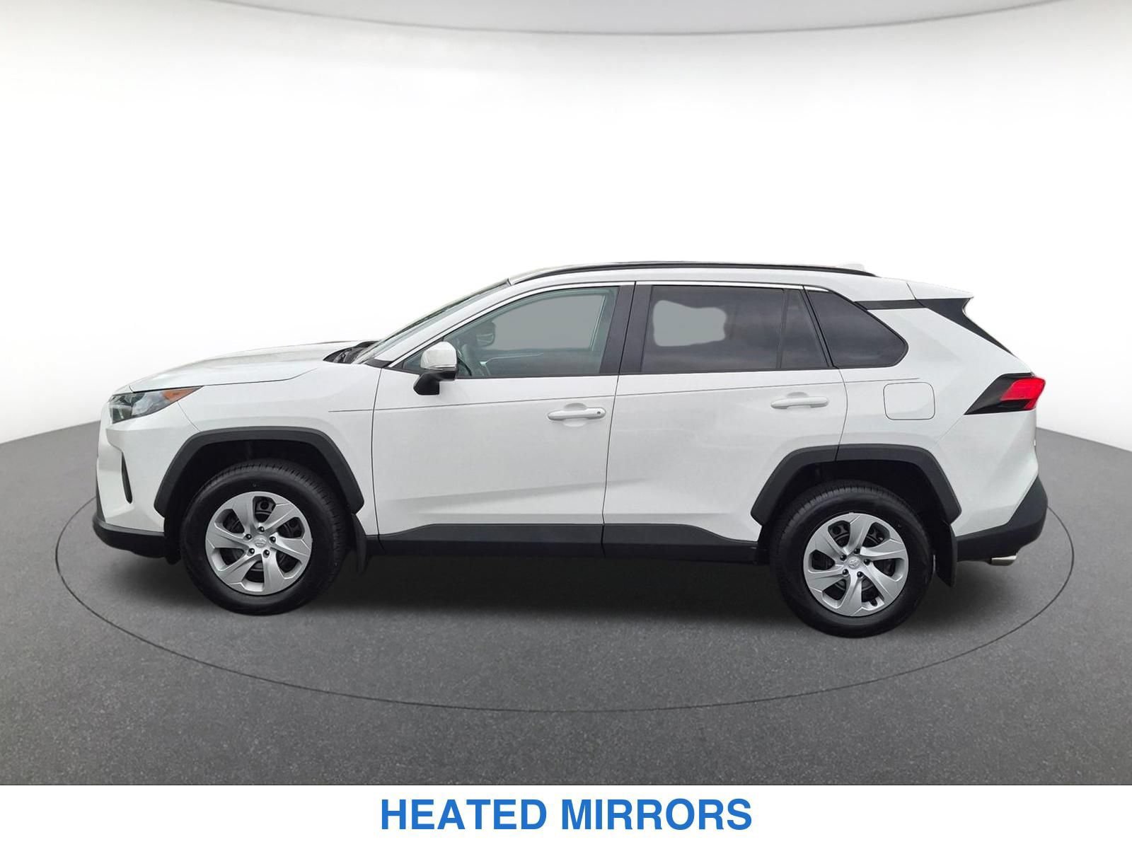 Used 2021 Toyota RAV4 LE w/ Carpet Mat Package (TMS) AWD/4WD image 10