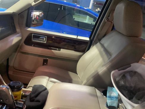 Used 2013 Lincoln Navigator L 4WD w/ HD Trailer Tow Pkg image 16