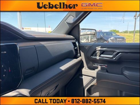 Used 2024 GMC Sierra 1500 AT4 w/ Technology Package image 34