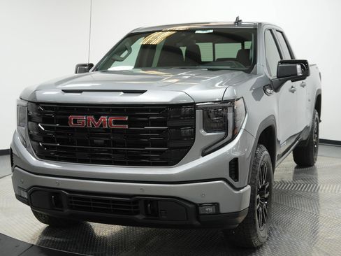 New 2025 GMC Sierra 1500 Elevation image 3