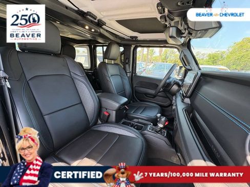 Used 2024 Jeep Wrangler High Altitude AWD/4WD image 29