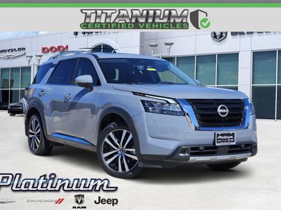Used 2024 Nissan Pathfinder Platinum w/ Cargo Package