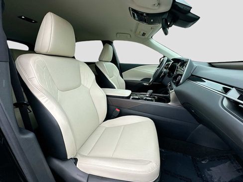 Used 2024 Lexus RX 350 FWD w/ Technology Package image 28