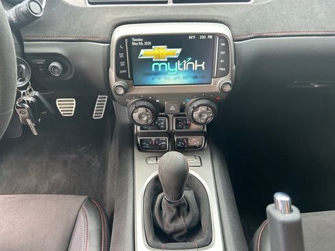 Used 2015 Chevrolet Camaro ZL1 RWD image 22