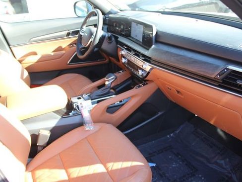 Used 2025 Kia Telluride EX X-Line image 36