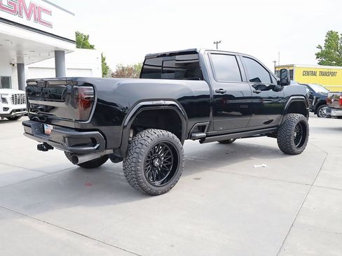 Used 2025 GMC Sierra 3500 AT4 w/ AT4 Premium Plus Package image 6