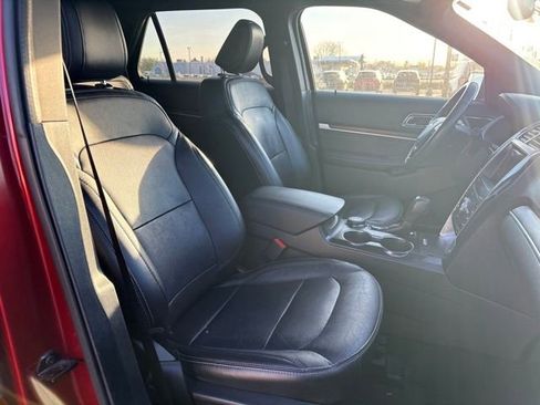 Used 2018 Ford Explorer Limited AWD/4WD image 13