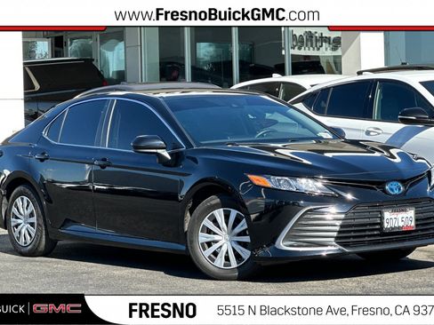 Used 2023 Toyota Camry LE image 1