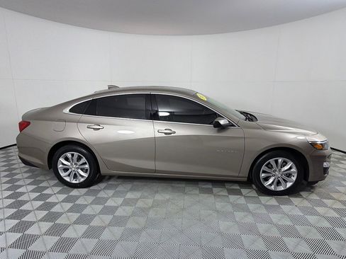 Used 2023 Chevrolet Malibu LT image 4