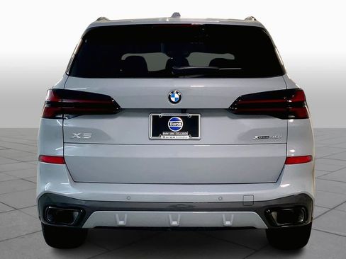New 2026 BMW X5 xDrive40i w/ Executive Package AWD/4WD image 3