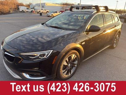 Used 2018 Buick Regal Essence w/ Driver Confidence Package #1