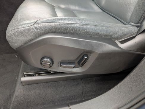 Used 2020 Volvo XC90 T6 Momentum image 24