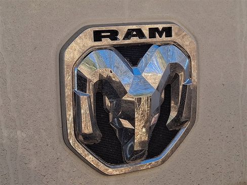 Used 2024 RAM 2500 Tradesman w/ Chrome Appearance Group image 30