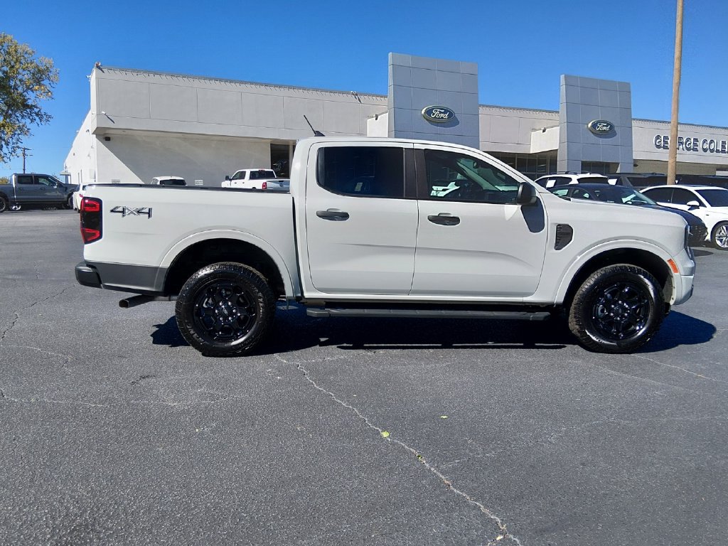 Used 2026 Ford Ranger XLT w/ Black Appearance Package AWD/4WD image 3