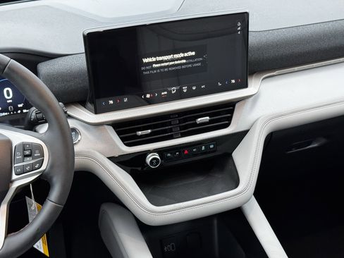 New 2026 Ford Explorer Active w/ Active Comfort Package image 16