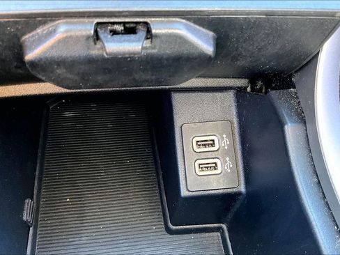 Used 2020 Ford Edge SEL FWD image 16
