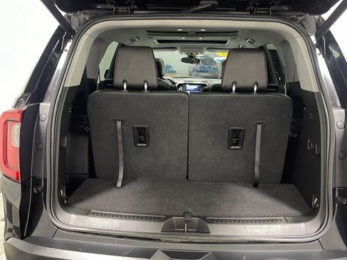 Used 2023 GMC Acadia AT4 w/ Preferred Package AWD/4WD image 18