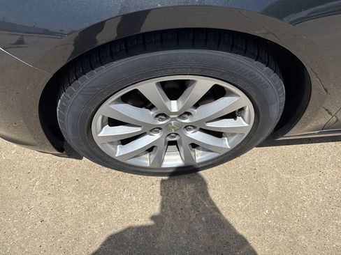 Used 2014 Chevrolet Malibu LT FWD image 12