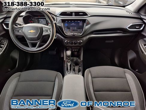 Used 2023 Chevrolet TrailBlazer LT w/ Convenience Package FWD image 21