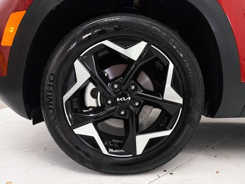 Certified 2025 Kia Seltos S FWD image 13