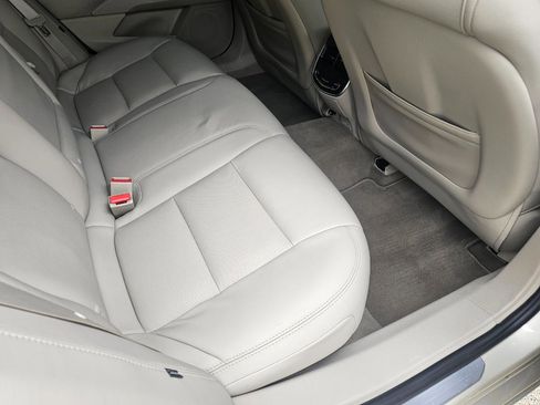 Used 2014 Cadillac XTS Premium image 19