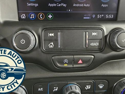 Used 2023 GMC Terrain AT4 image 14