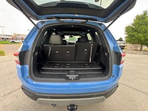 Used 2025 Honda Pilot TrailSport image 31