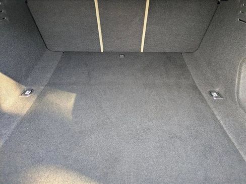 Used 2019 Audi A4 2.0T Premium image 6